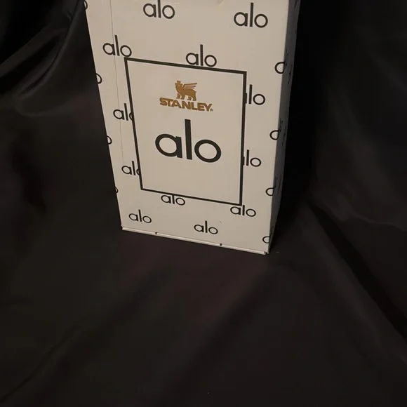 Stanley Alo Black and Gold Box - Picture 2 of 2